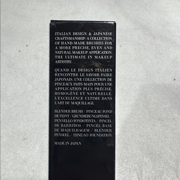 Giorgio Armani  Maestro Brush blender 4 - Picture 5 of 5